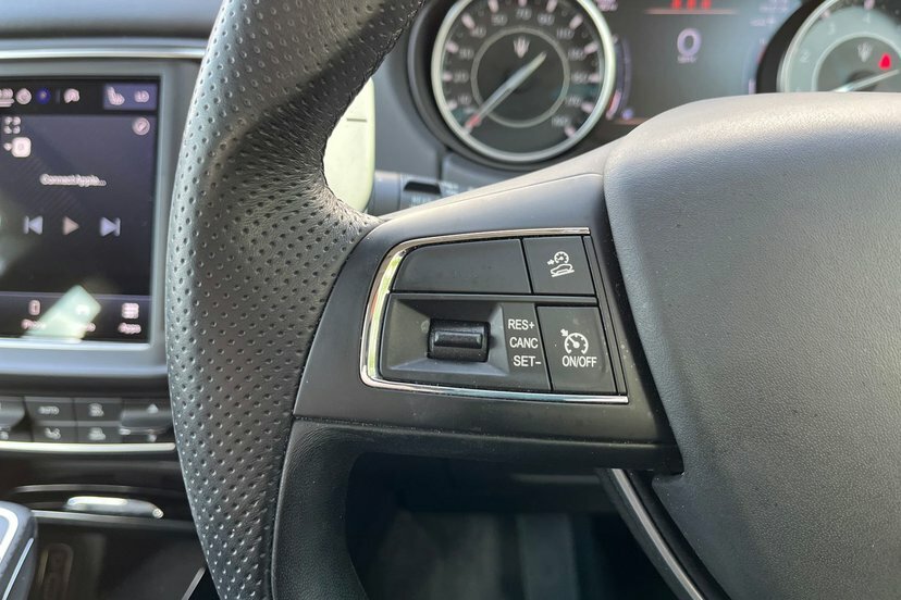 Maserati Levante Levante V8 Trofeo Grey #19