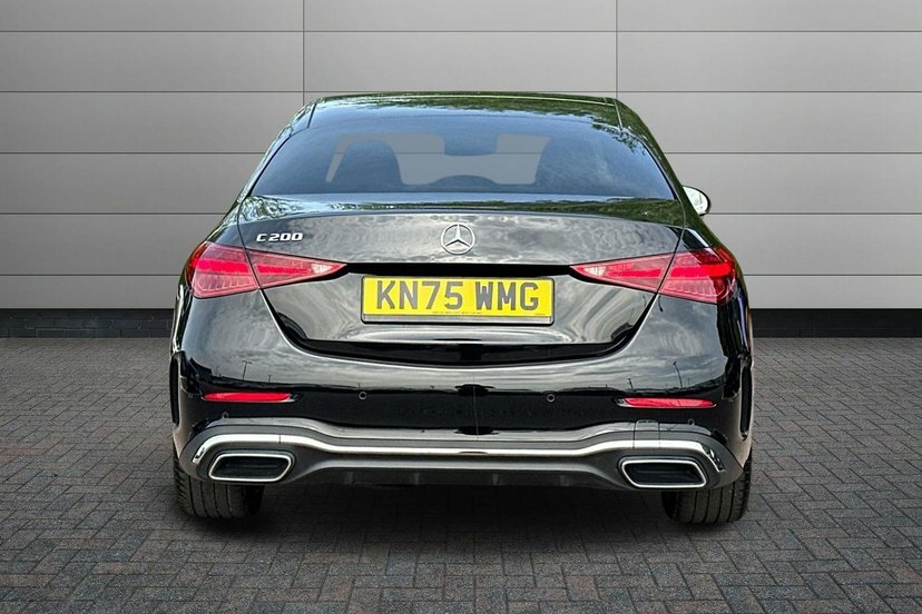 Mercedes-Benz C Class C300e Amg Line 9G-tronic 2025 Black #12