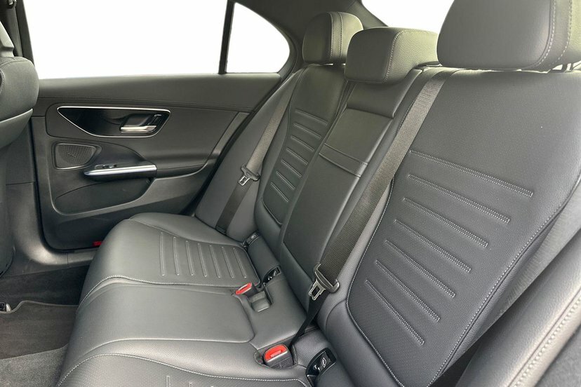 Mercedes-Benz C Class C300e Amg Line 9G-tronic 2025 Black #10