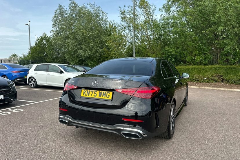 Mercedes-Benz C Class C300e Amg Line 9G-tronic 2025 Black #17