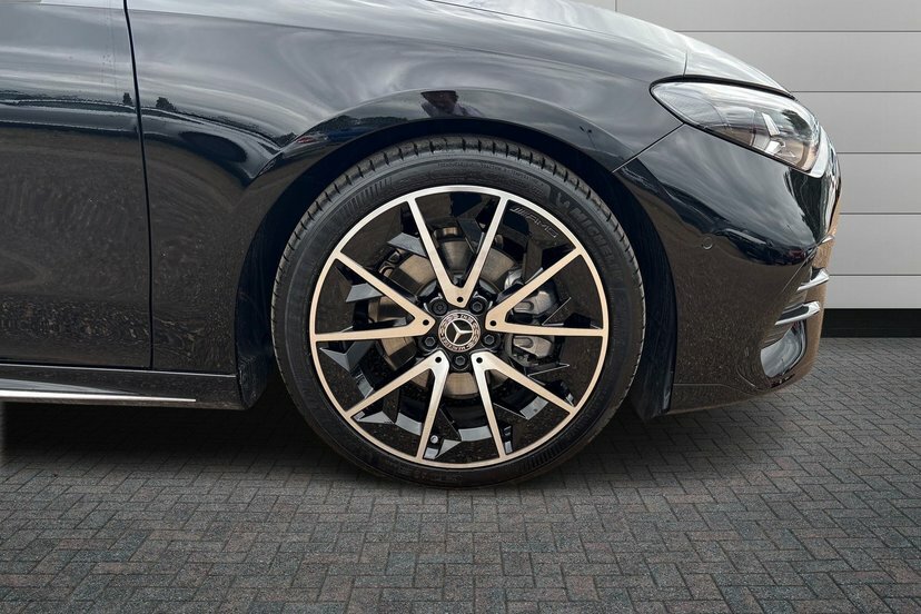 Mercedes-Benz CLA Class Cla180h Hybrid Amg Line Premium Saloon KO75FYU Black #4