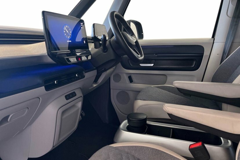 Volkswagen ID.Buzz Pro 77Kwh Style Mpv 204 Ps Blue #2