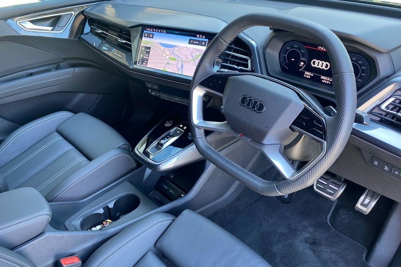 Audi Q4 E Tron 45 Black Edition Suv 82Kwh 286 Black #6