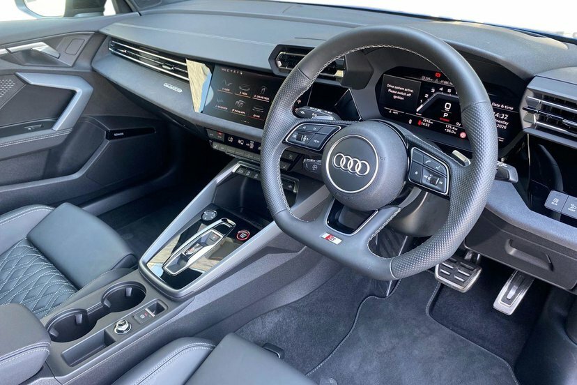 Audi S3 2.0 Tfsi Black Edition Sportback S Tron Blue #6