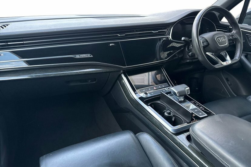 Audi Q7 3.0 Tdi V6 50 Black Edition Suv Tiptron PY21AVZ Black #2