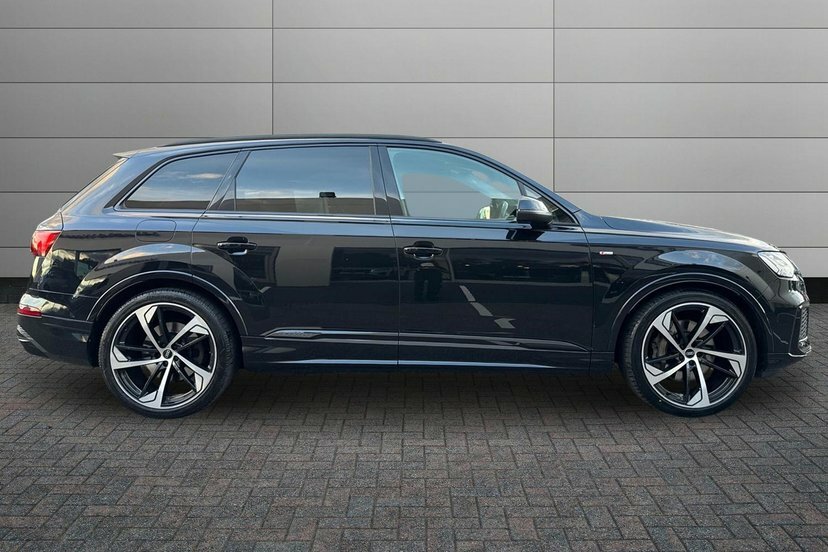 Audi Q7 3.0 Tdi V6 50 Black Edition Suv Tiptron PY21AVZ Black #4
