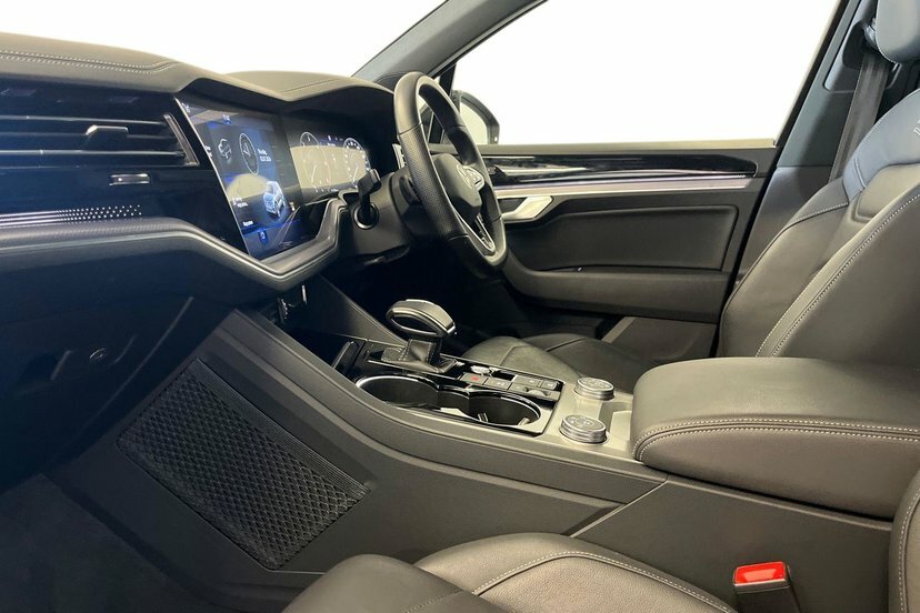 Volkswagen Touareg 3.0 Tdi V6 Black Edition Suv Tiptronic Black #2