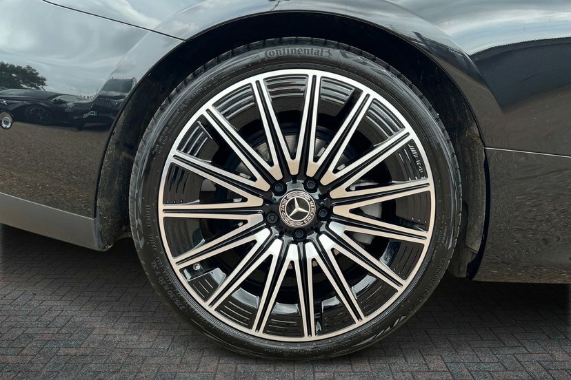 Mercedes-Benz CLE Class Cle220dh Mhev Amg Line Premium Plus Coupe Black #4