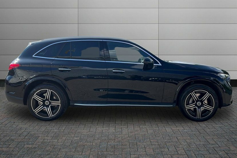 Mercedes-Benz GLC Class 2.0 Glc300e 31.2Kwh Amg Line Premium Suv Pet Black #3