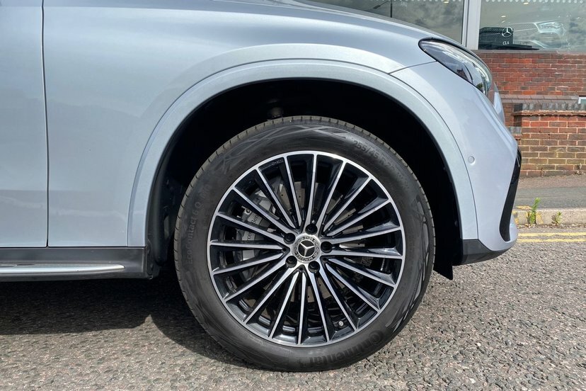 Mercedes-Benz GLC Class 2.0 Glc300e 31.2Kwh Amg Line Premium Plus Suv KP75OFL Silver #4
