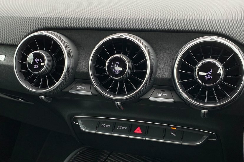 Audi TT RS Tt Rs Tfsi Quattro S Tronic Comfortsound White #26