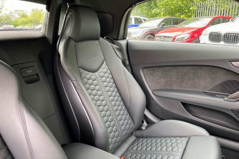 Audi TT RS Tt Rs Tfsi Quattro S Tronic Comfortsound White #52