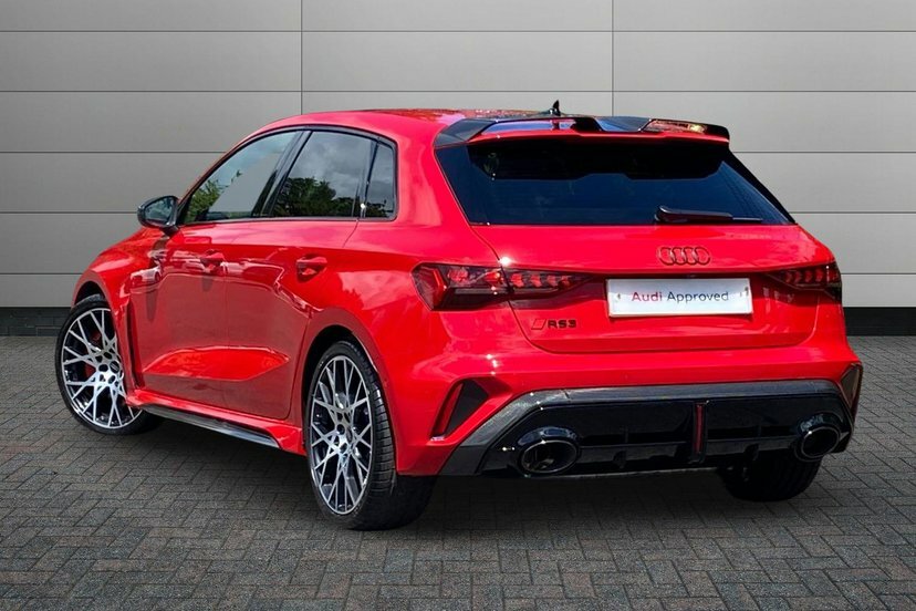 Audi RS3 2.5 Tfsi Carbon Vorsprung Sportback S T Red #3
