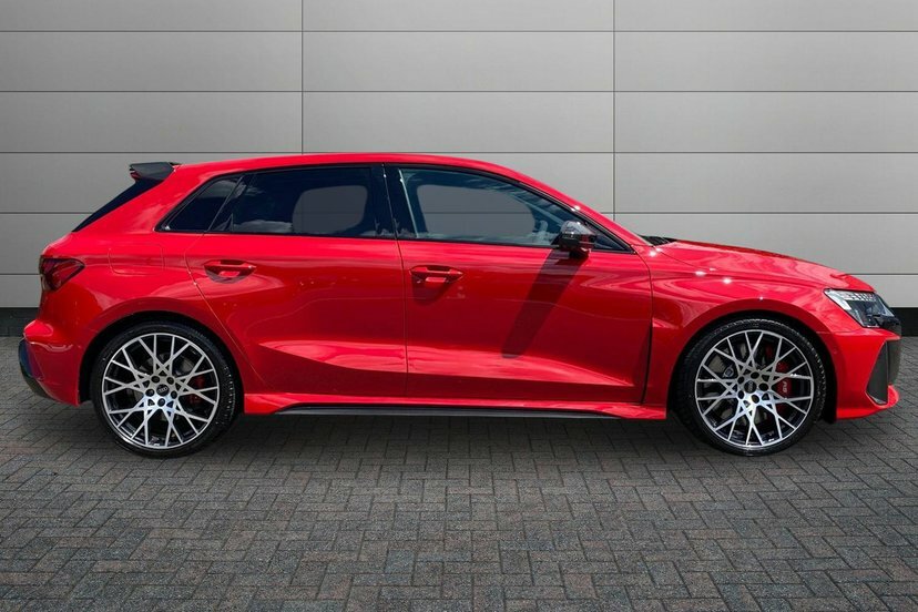 Audi RS3 2.5 Tfsi Carbon Vorsprung Sportback S T Red #4