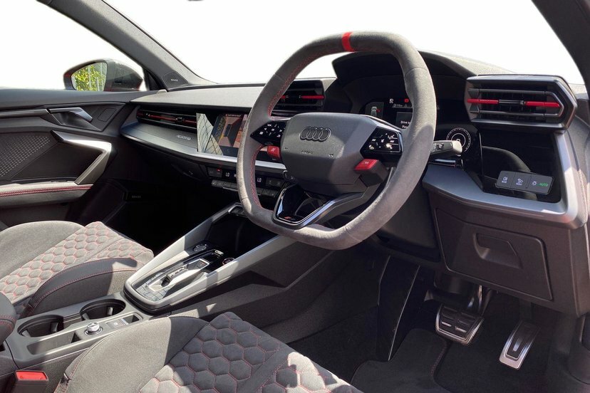 Audi RS3 2.5 Tfsi Carbon Vorsprung Sportback S T Red #6