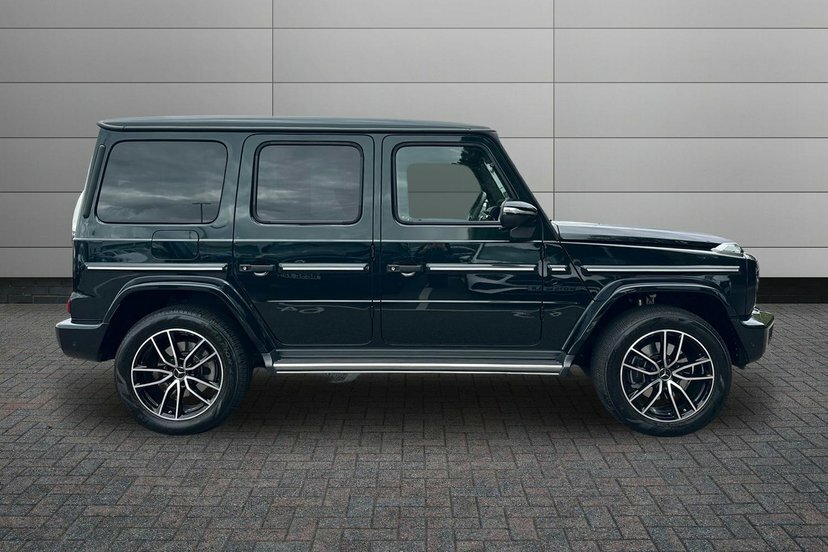 Mercedes-Benz G Class 2.9 G400d Amg Line Premium Plus Suv G Green #3