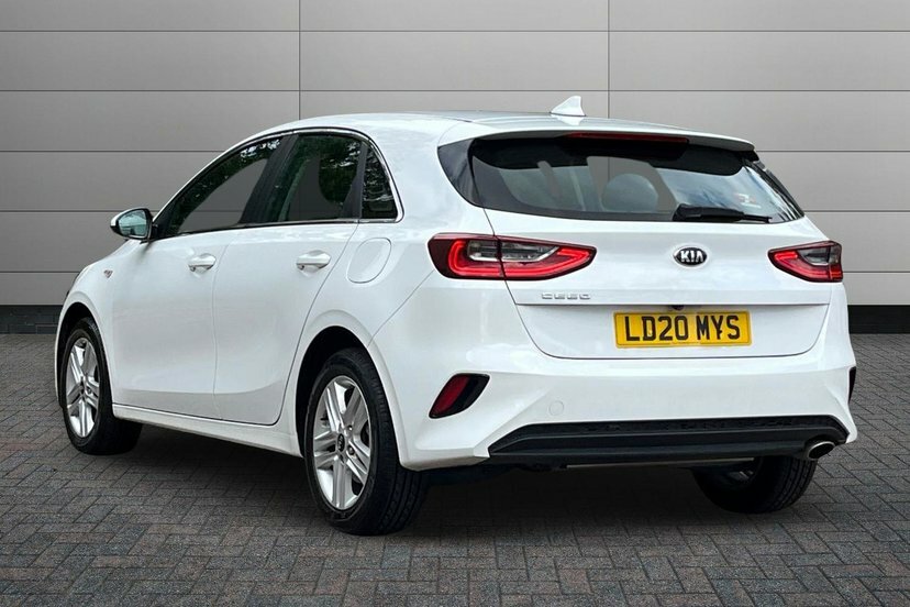 Kia Ceed 1.0 T-gdi Eco 2 Hatchback 118 B White #3