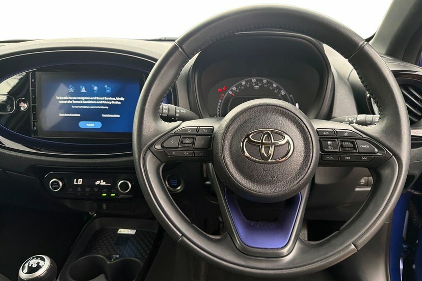 Toyota Aygo X 1.0 Vvt-i Exclusive Hatchback 7 Black #6