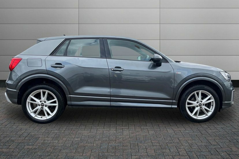 Audi Q2 1.5 Tfsi Cod 35 S Line Suv 150 AV70NVL Grey #4