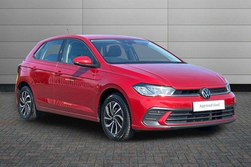 Volkswagen Polo 1.0 Tsi Life Hatchback 95 Ps Red