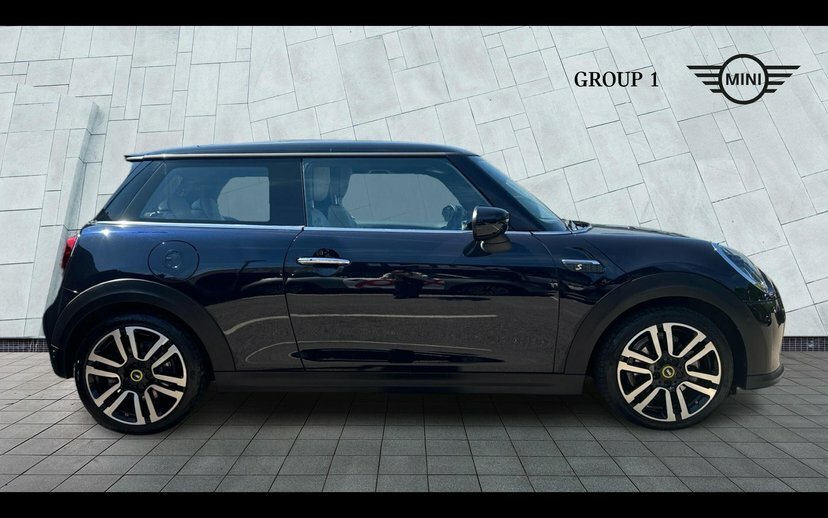 Mini Hatch Level 3 EJ72UUC Black #3