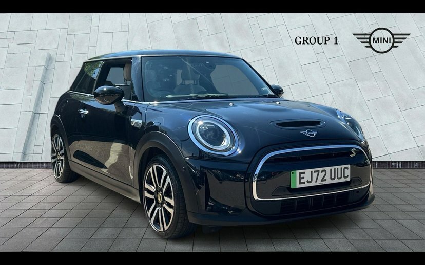Mini Hatch Level 3 EJ72UUC Black