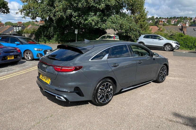 Kia Proceed 1.5T Gdi Isg Gt-line S Dct Black #32