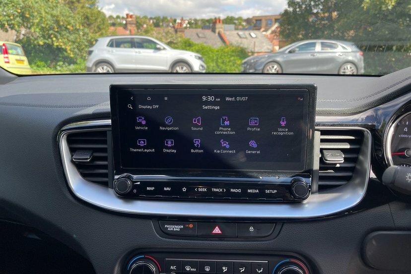 Kia Proceed 1.5T Gdi Isg Gt-line S Dct Black #13