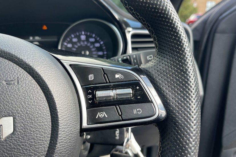 Kia Proceed 1.5T Gdi Isg Gt-line S Dct Black #20