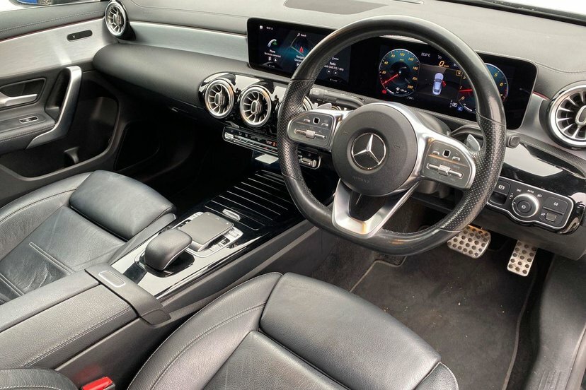 Mercedes-Benz CLA Class 2.0 Cla220 Amg Line Premium Coupe 7G- WX69UZJ Black #5