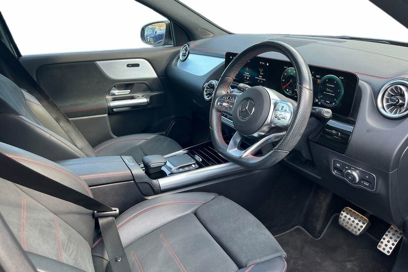 Mercedes-Benz EQA Eqa 300 66.5Kwh Amg Line Suv 4Ma Black #5