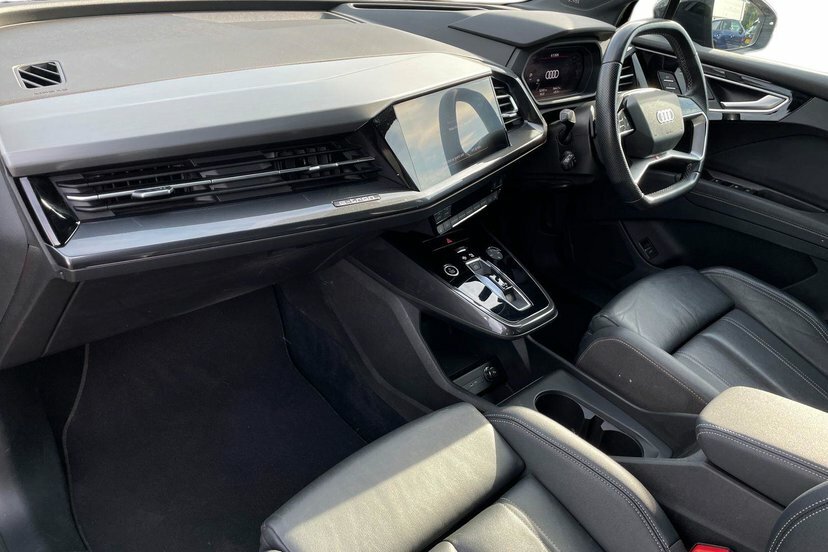 Audi Q4 E Tron 40 Edition 1 Suv 82Kwh 204 Ps YY71EWK Blue #2