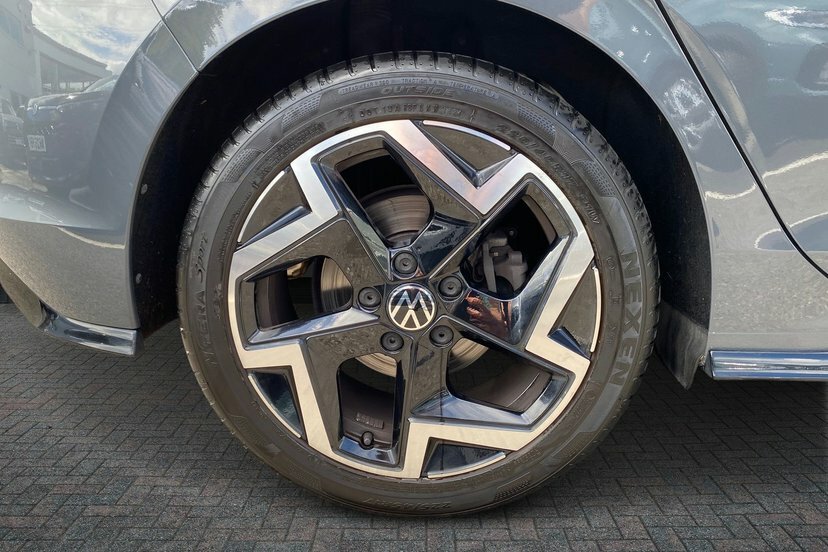 Volkswagen Golf 1.5 Tsi R-line Hatchback 150 Ps WM24ROU Grey #5