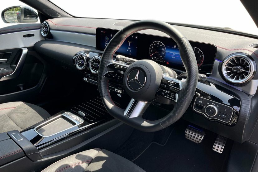 Mercedes-Benz CLA Class Cla200 Amg Line Executive Shooting Brake Pet KO25YYZ Black #5