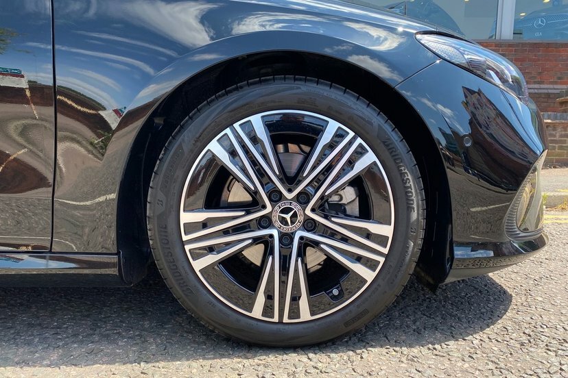 Mercedes-Benz CLA Class 1.5 Cla180h Hybrid Sport Executive Saloon Pe Black #4