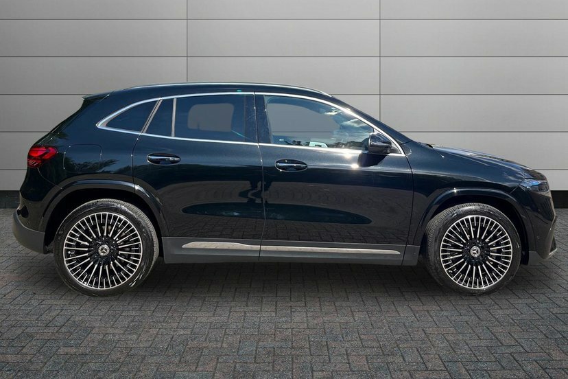 Mercedes-Benz EQA Eqa 300 70.5Kwh Amg Line Premium Suv Electri Black #3
