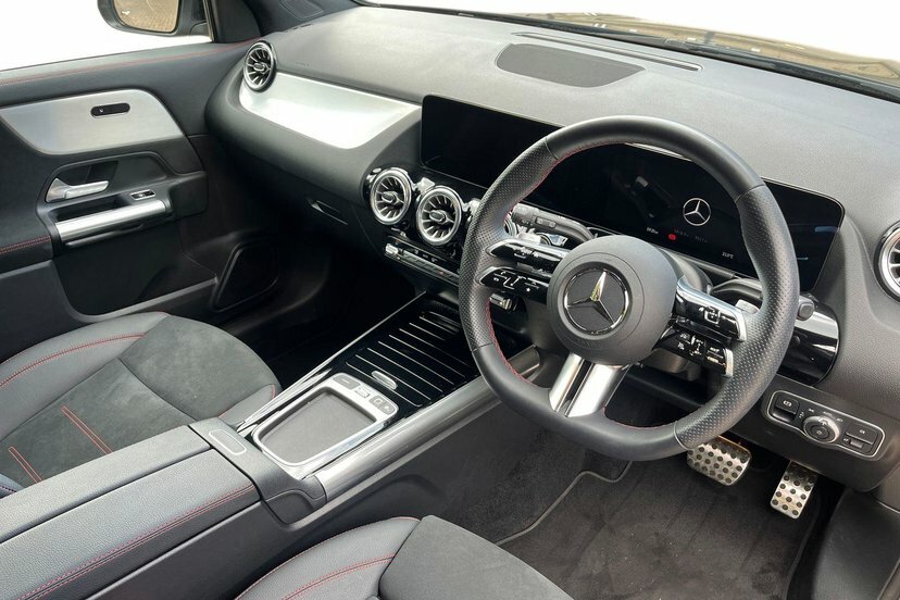 Mercedes-Benz GLA Class Gla200h Mhev Amg Line Executive KP75SXB Black #5