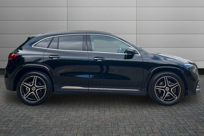 Mercedes-Benz GLA Class Gla200h Mhev Amg Line Executive KP75SXB Black #3