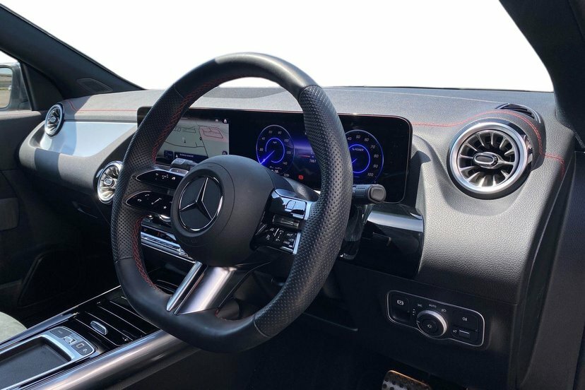 Mercedes-Benz EQA Eqa 250 70.5Kwh Amg Line Premium Suv Electr Grey #5