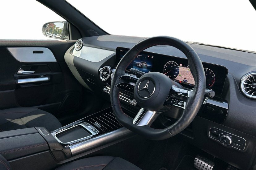 Mercedes-Benz GLA Class 1.3 Gla200h Mhev Amg Line Executive Suv Petr KP75UHS Black #5