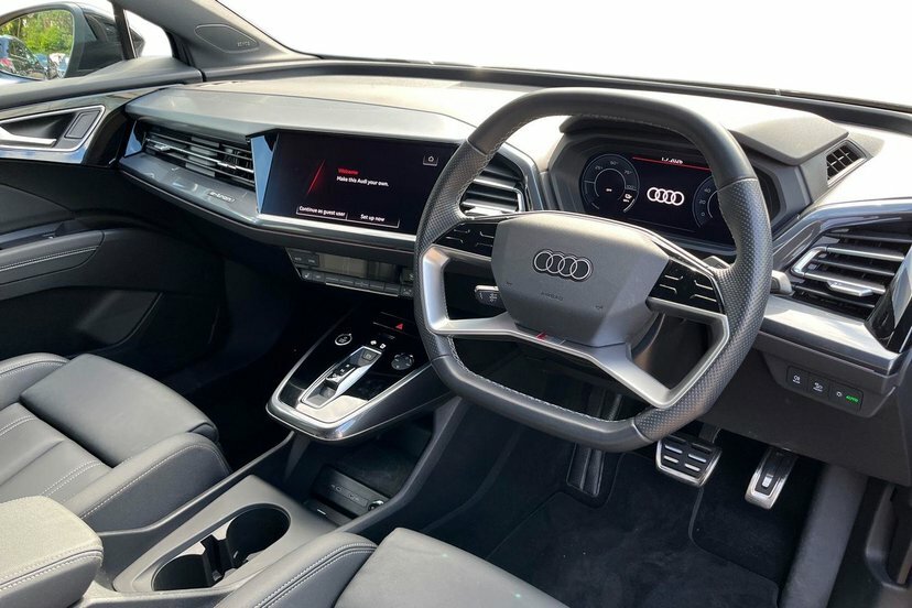 Audi Q4 E Tron 45 Black Edition Suv 82Kwh 286 Grey #6