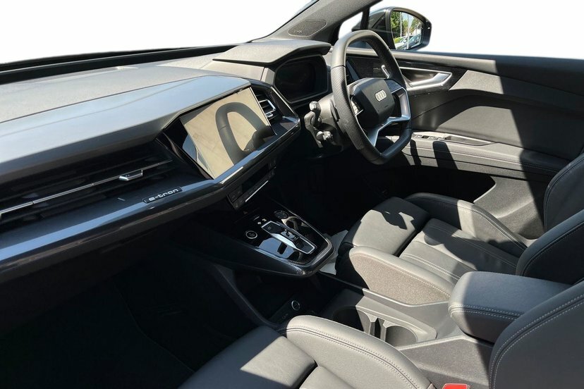 Audi Q4 E Tron 45 Black Edition Sportback 82Kwh LL25HHP Grey #2