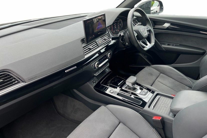 Audi Q5 2.0 Tdi 40 Black Edition Sportback S Tr EY74ZJN Blue #2
