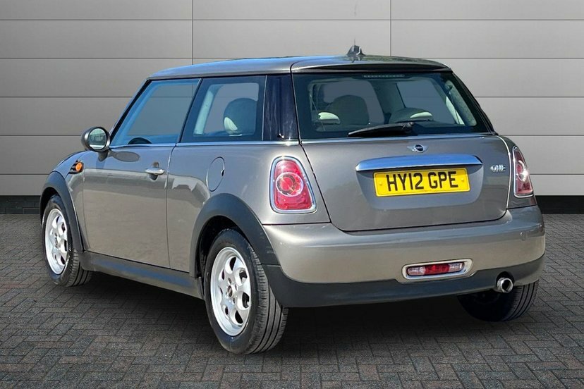Mini Hatch 1.6 One Steptronic Euro 5 #3