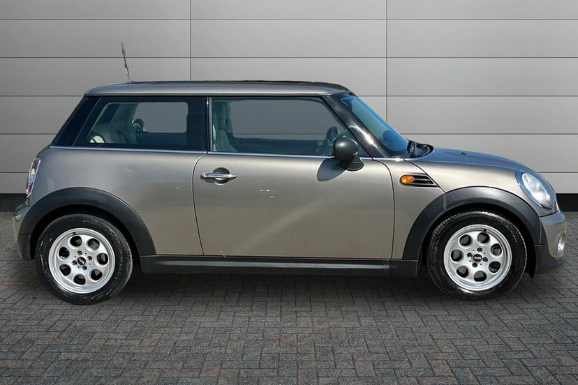 Mini Hatch 1.6 One Steptronic Euro 5 #4
