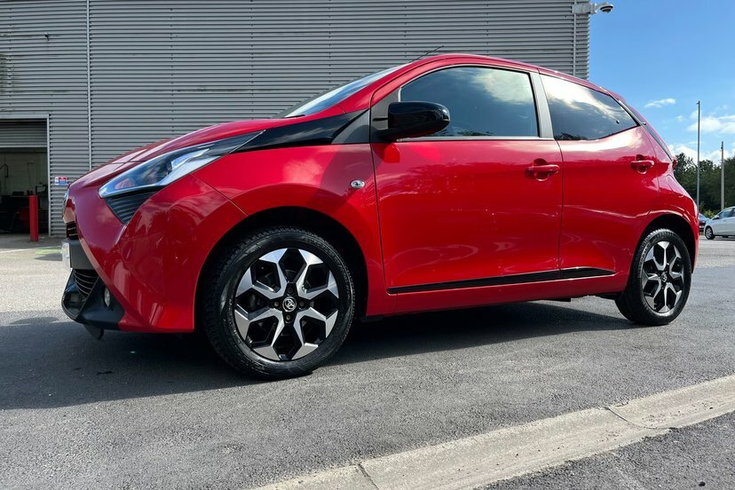Toyota Aygo Vvt-i X-cite Purple #21