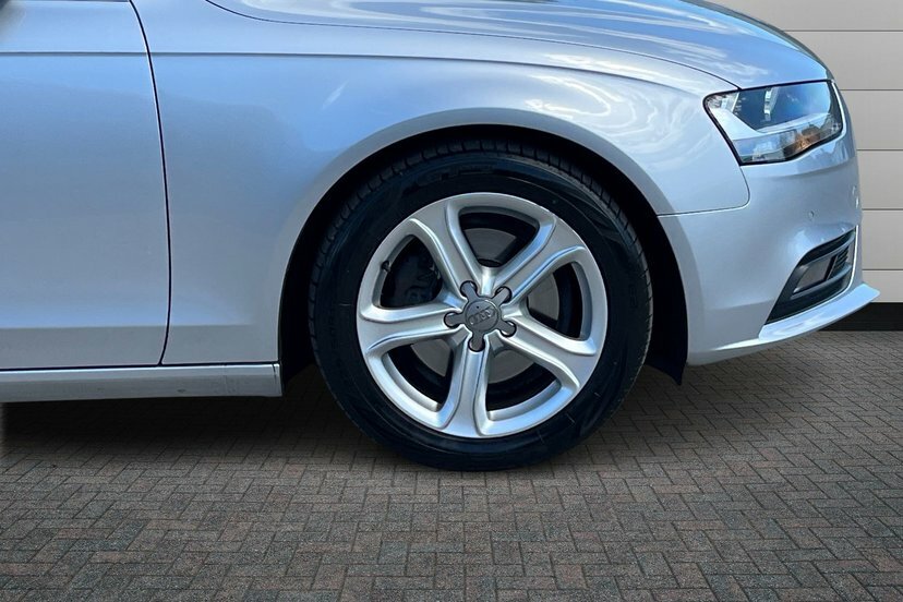 Audi A4 Avant 2.0 Tdi Ultra Se Technik Estate Silver #5
