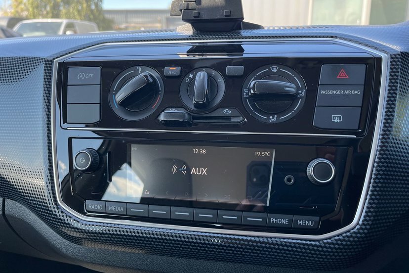 Volkswagen Up Up Beats 1.0 Ss 60 Ps 5-Speed Black #18