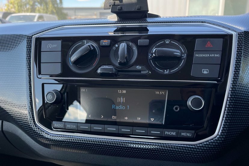 Volkswagen Up Up Beats 1.0 Ss 60 Ps 5-Speed Black #17