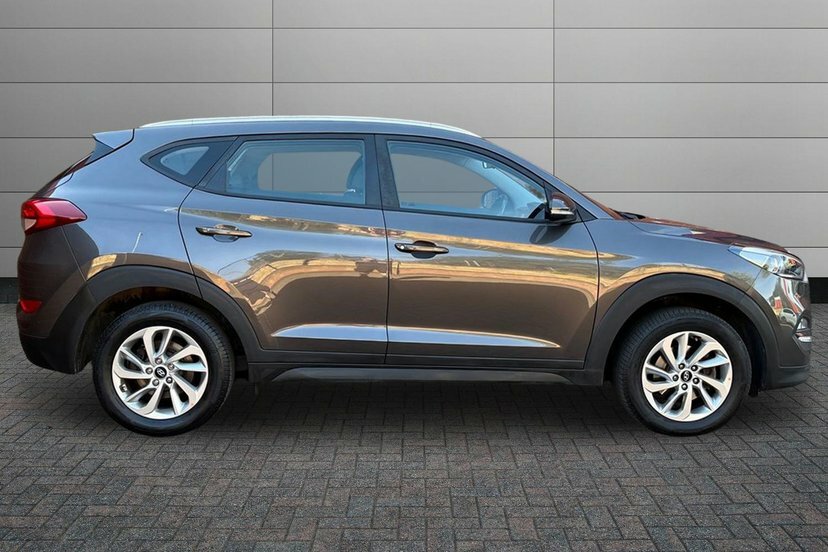 Hyundai Tucson 1.6 Gdi Blue Drive Se Nav Suv 1 Grey #4